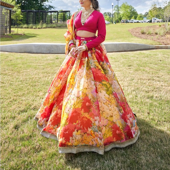Sabyasachi floral lehenga - Picture 3 of 13